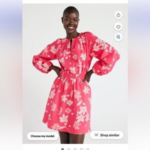 Free Assembly gathered waist dress. Worn twice. 29.99‎ retail